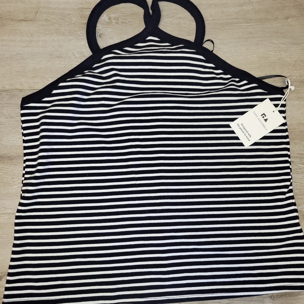 Free Assembly Criss Cross Halter Top NWT ❤️